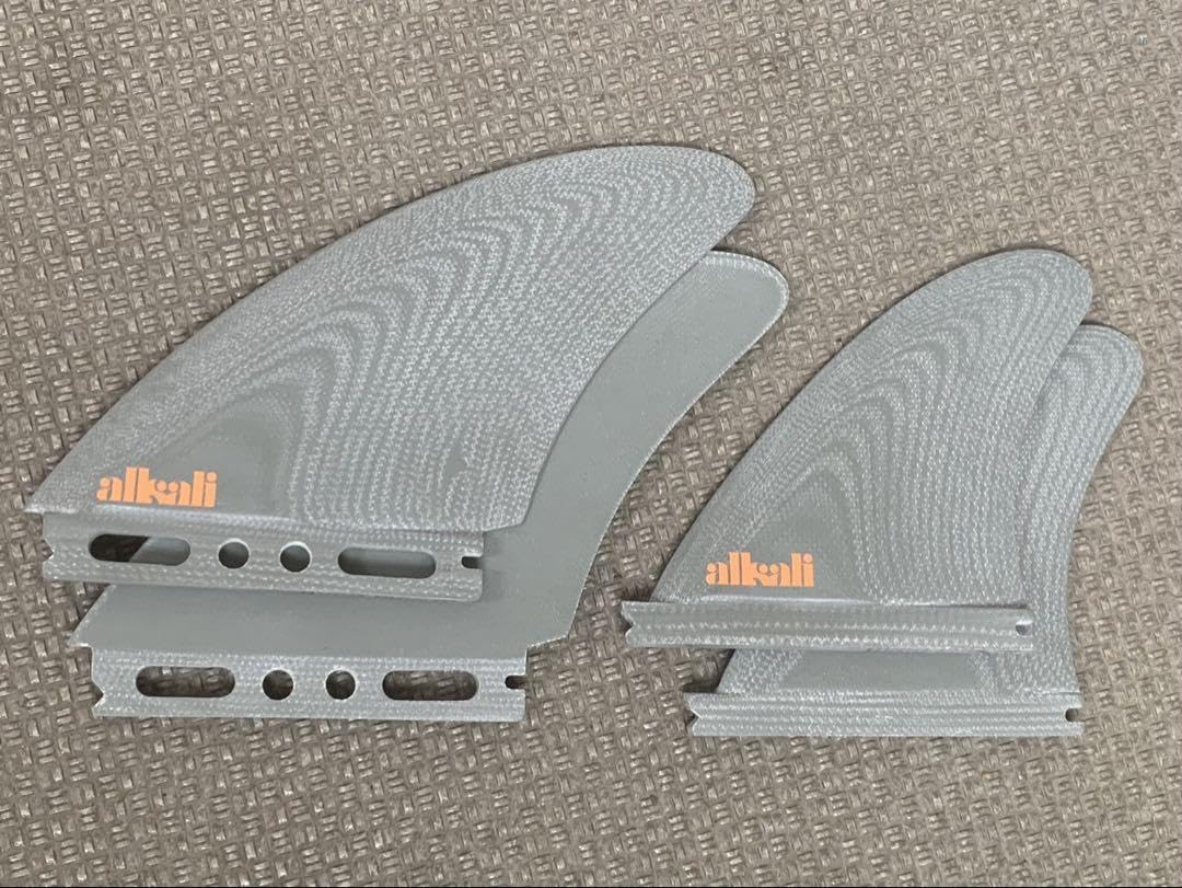 Amazon.co.jp: 日本未入荷! アルカリフィン クアッドフィン4枚セット Amazon.co.jp: 日本未入荷! アルカリフィン クアッドフィン4枚セット